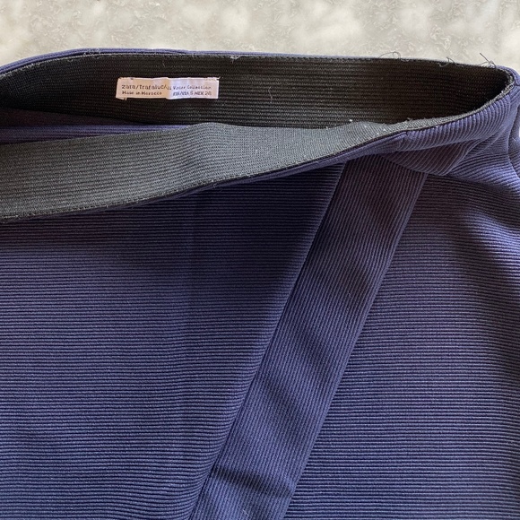 ZARA asymmetrical skirt - Picture 3 of 3